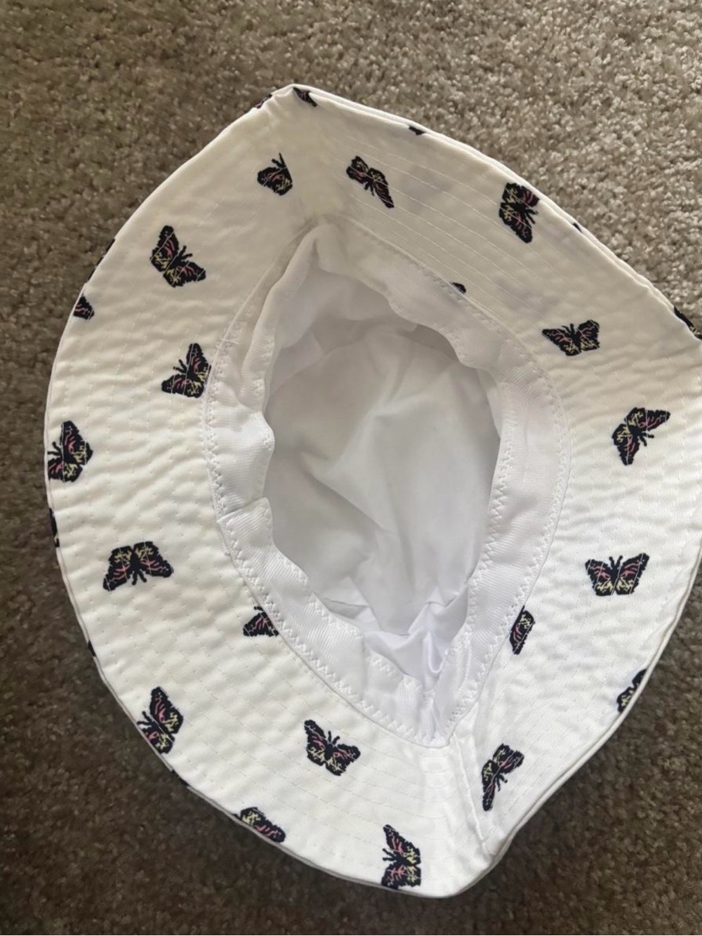 white butterfly bucket hat - Picture 5 of 5